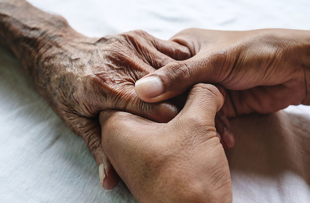 Supporting Elderly Neighbours Against Doorstep Scams